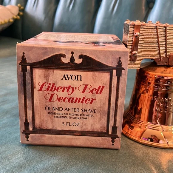 Avon “Liberty Bell” Decanter - Picture 6 of 8